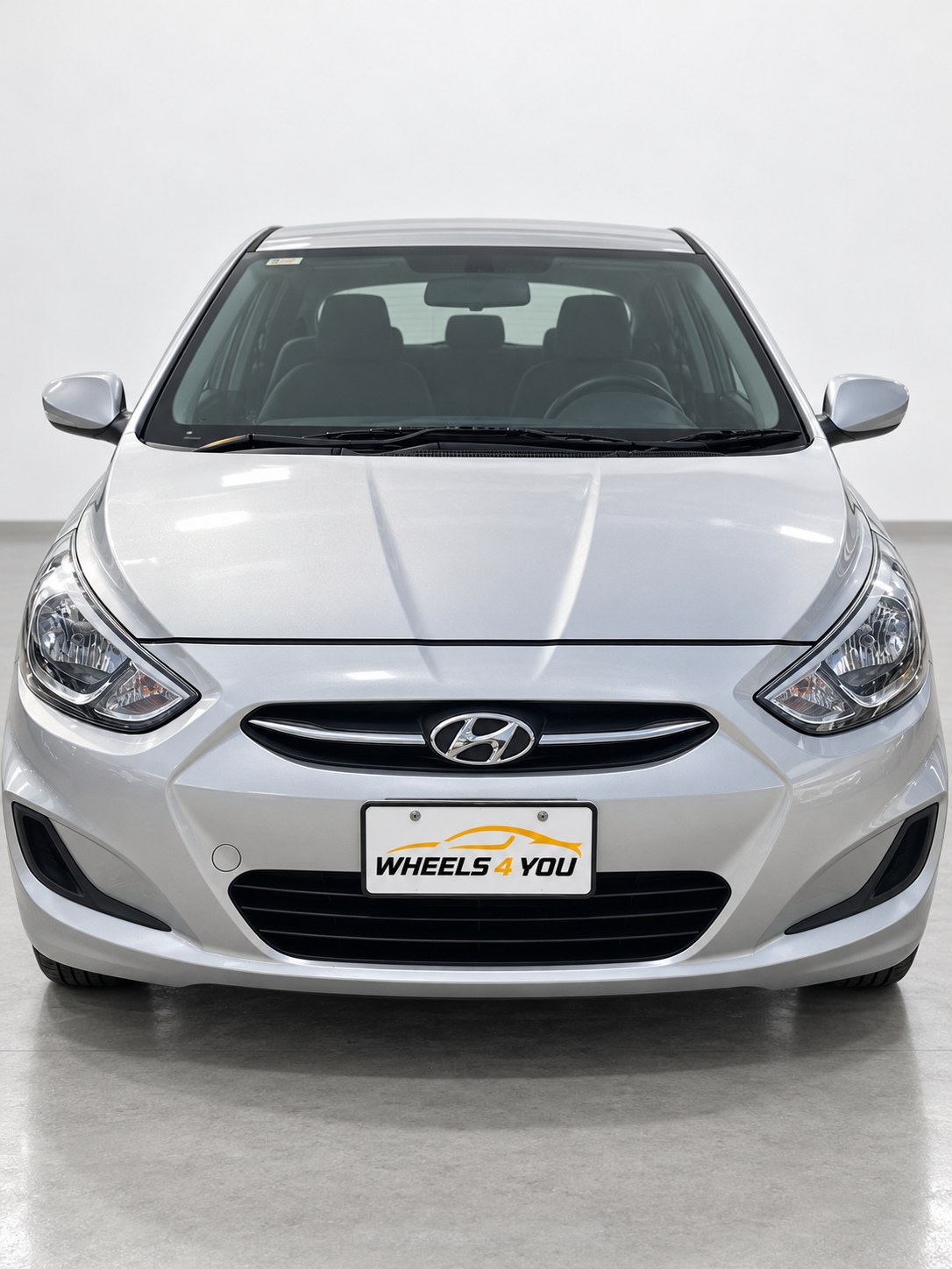 Hyundai Accent Active Hatch photo 3