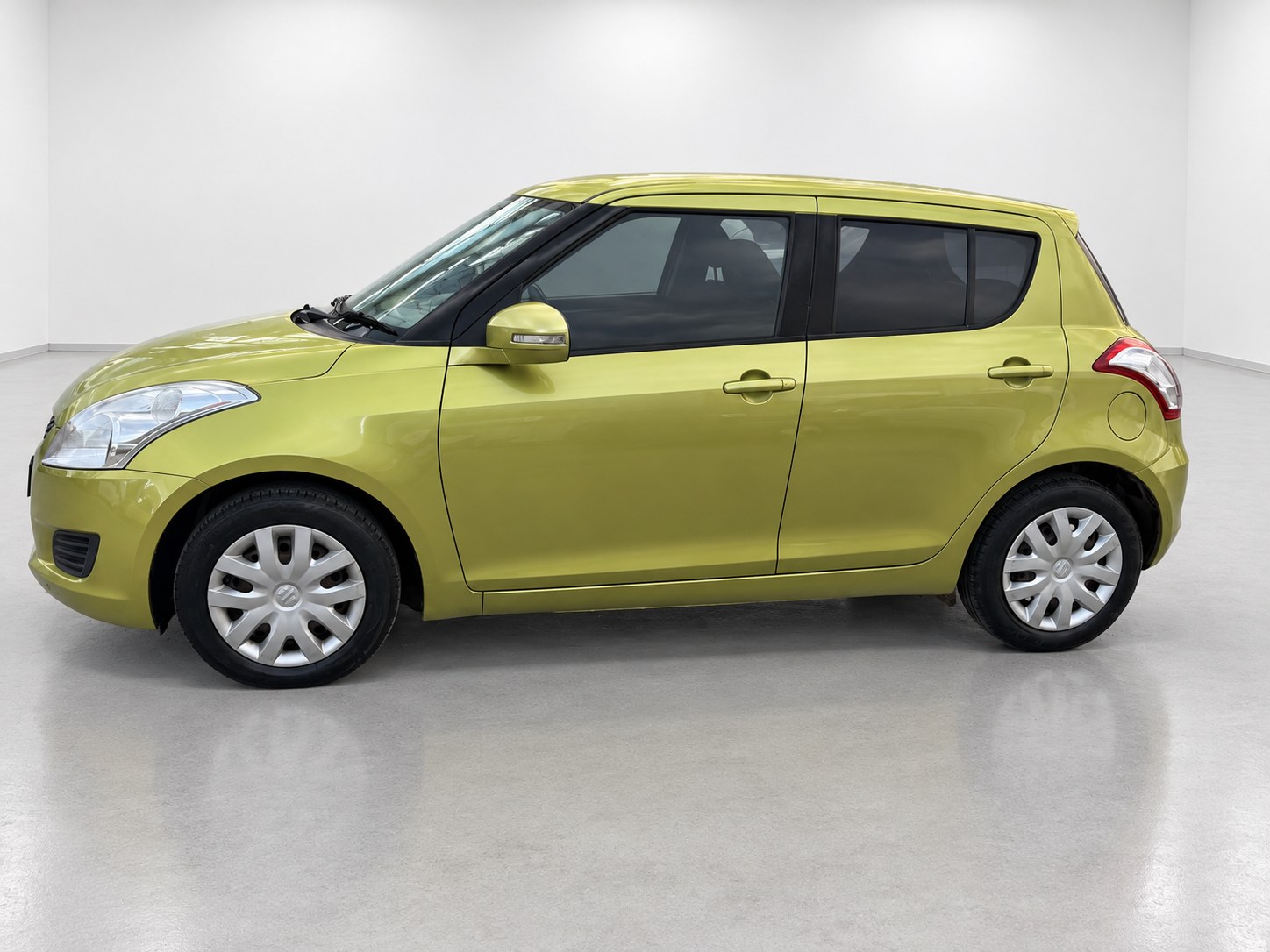 Suzuki Swift Automatic photo 6